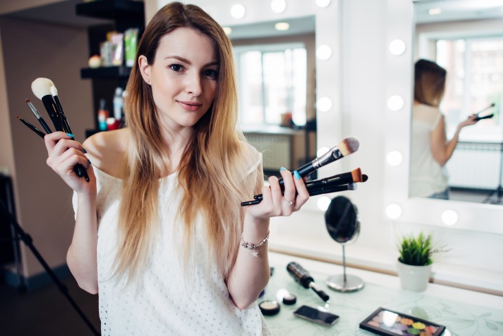 careers as a makeup artist