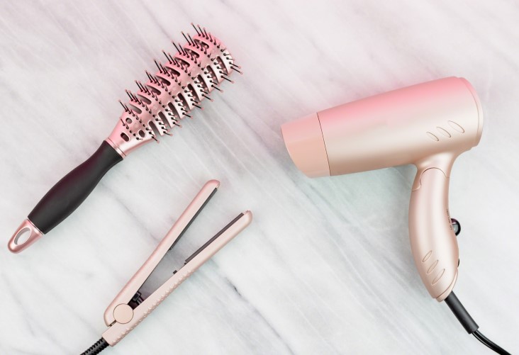 salon for rose gold hair